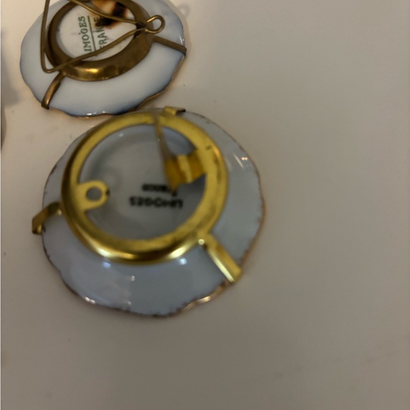 Limoges Antique Miniature Plates with removable brass hangars - Picture 7 of 9